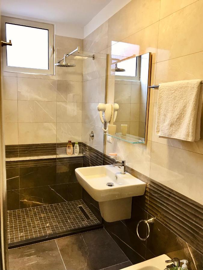 Home Away From Home Apartment Дуррес Экстерьер фото