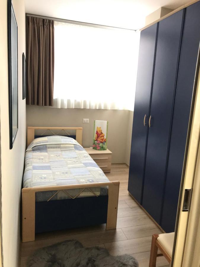 Home Away From Home Apartment Дуррес Экстерьер фото
